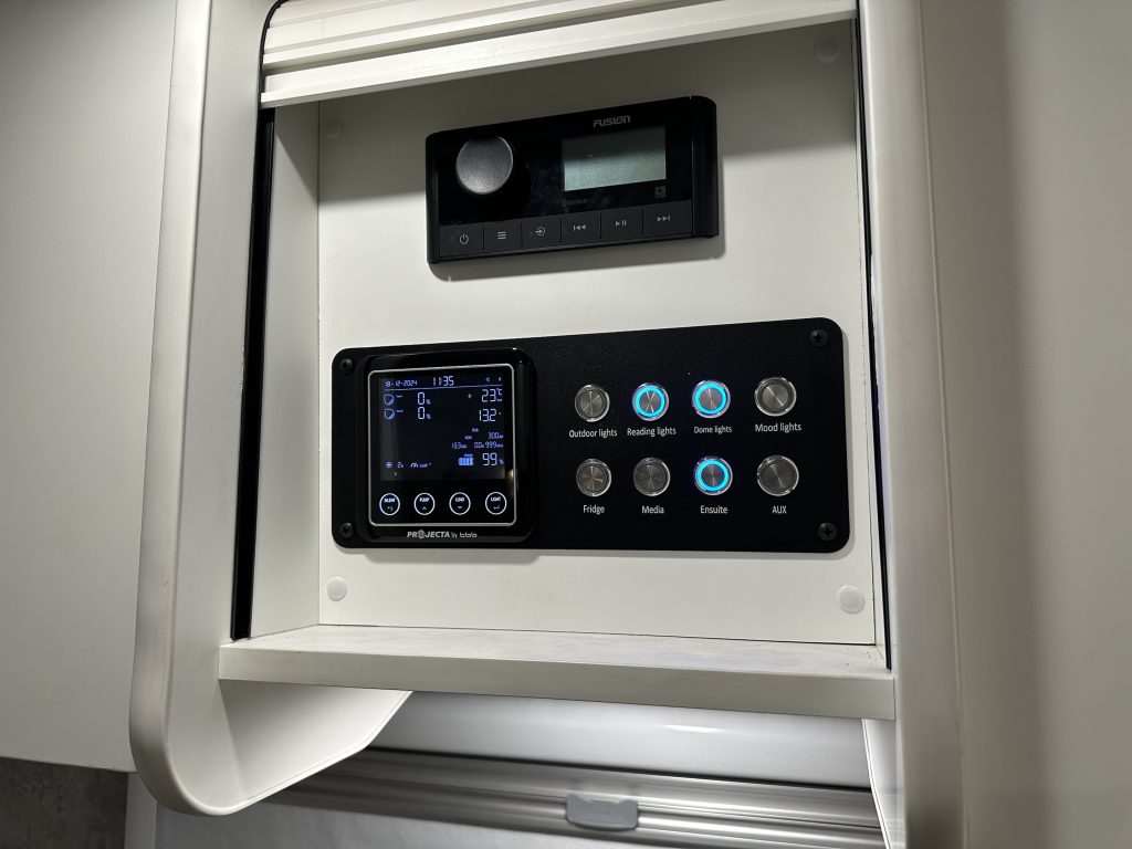 Interior of Fantasy Caravan Horizon 19