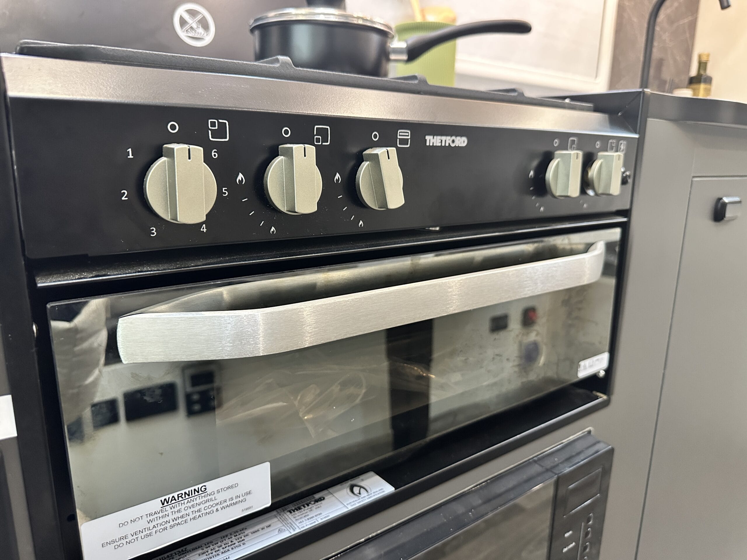 Interior of Fantasy Caravan Skyline 16F