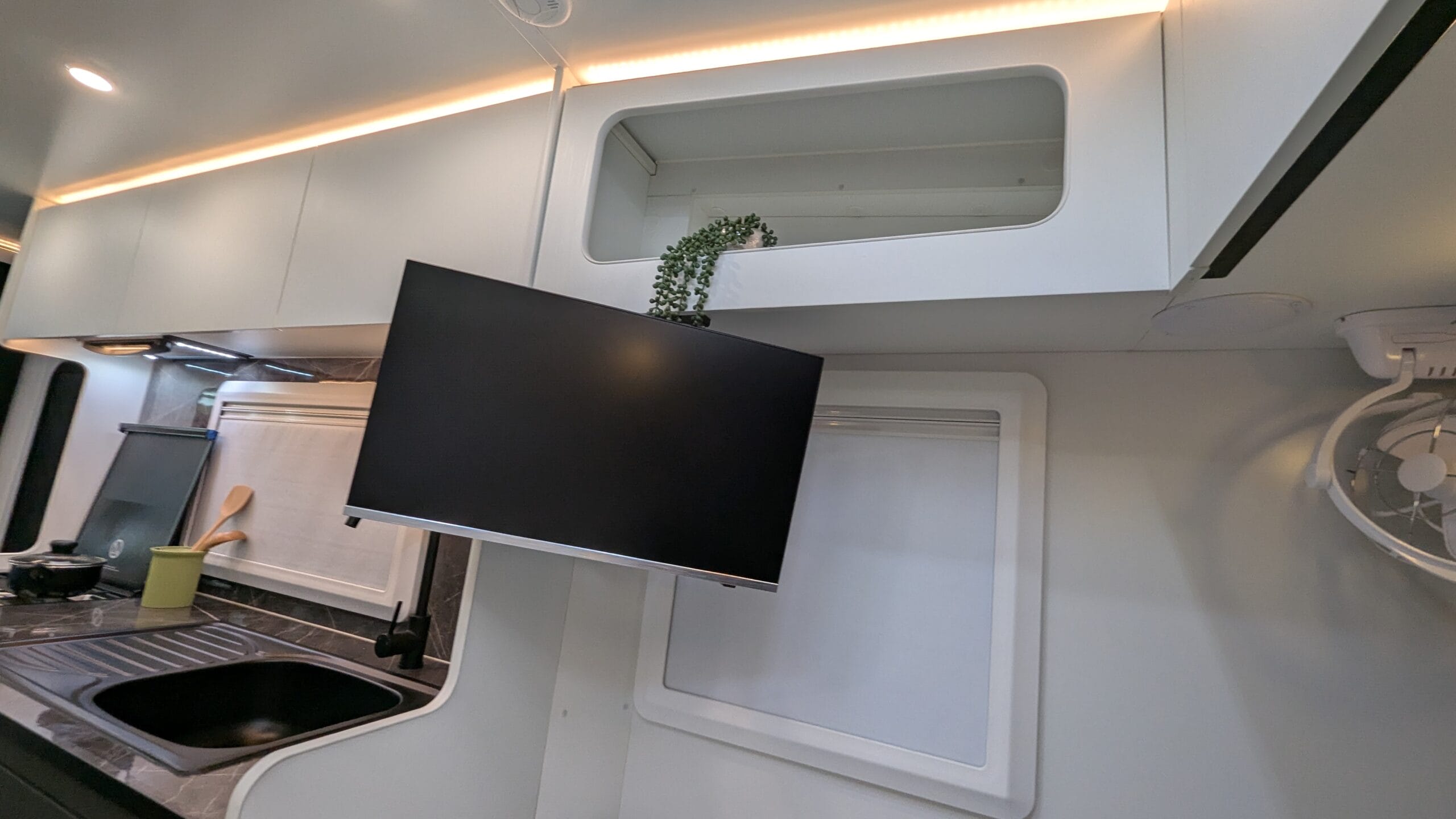 Interior of Fantasy Caravan Skyline 16F