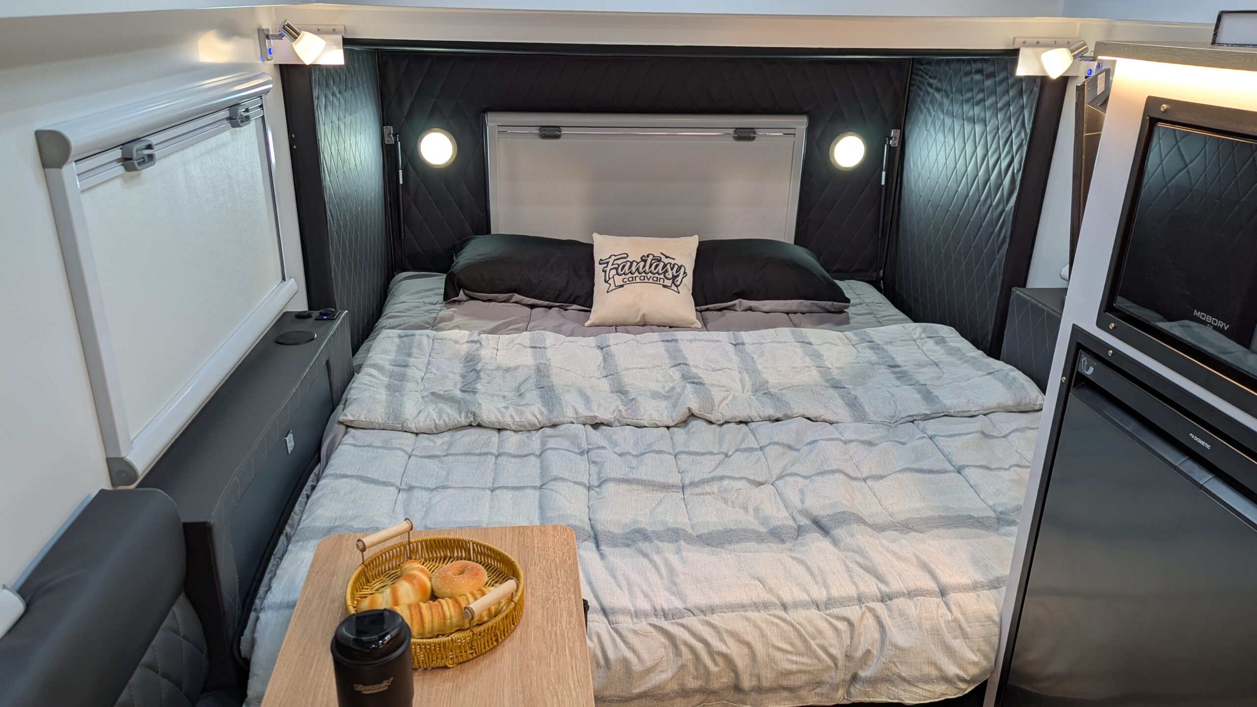Frontier 17D Interior