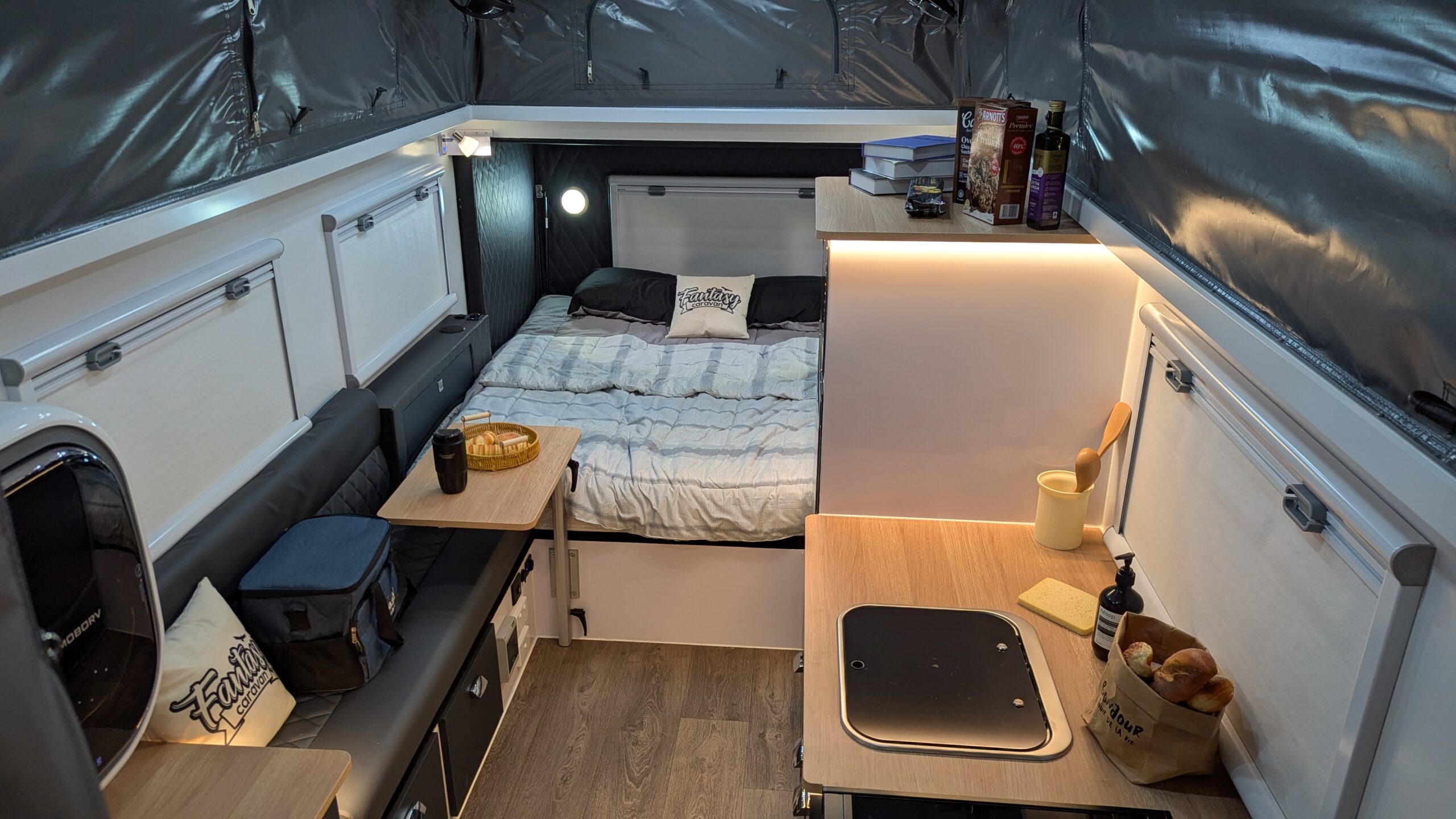 Frontier 17D Interior