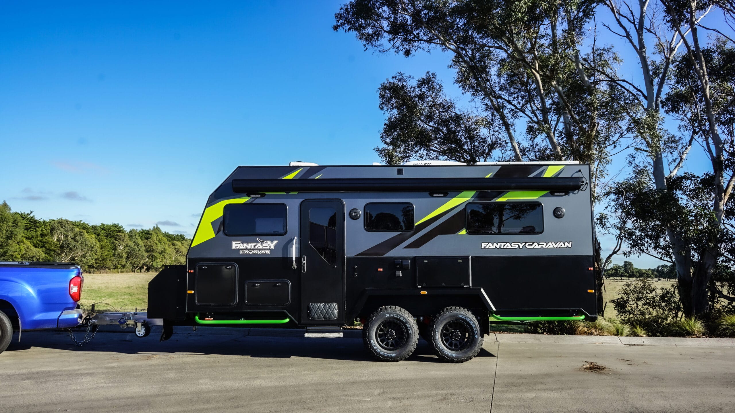 Exterior of Fantasy Caravan Toy Hauler 19