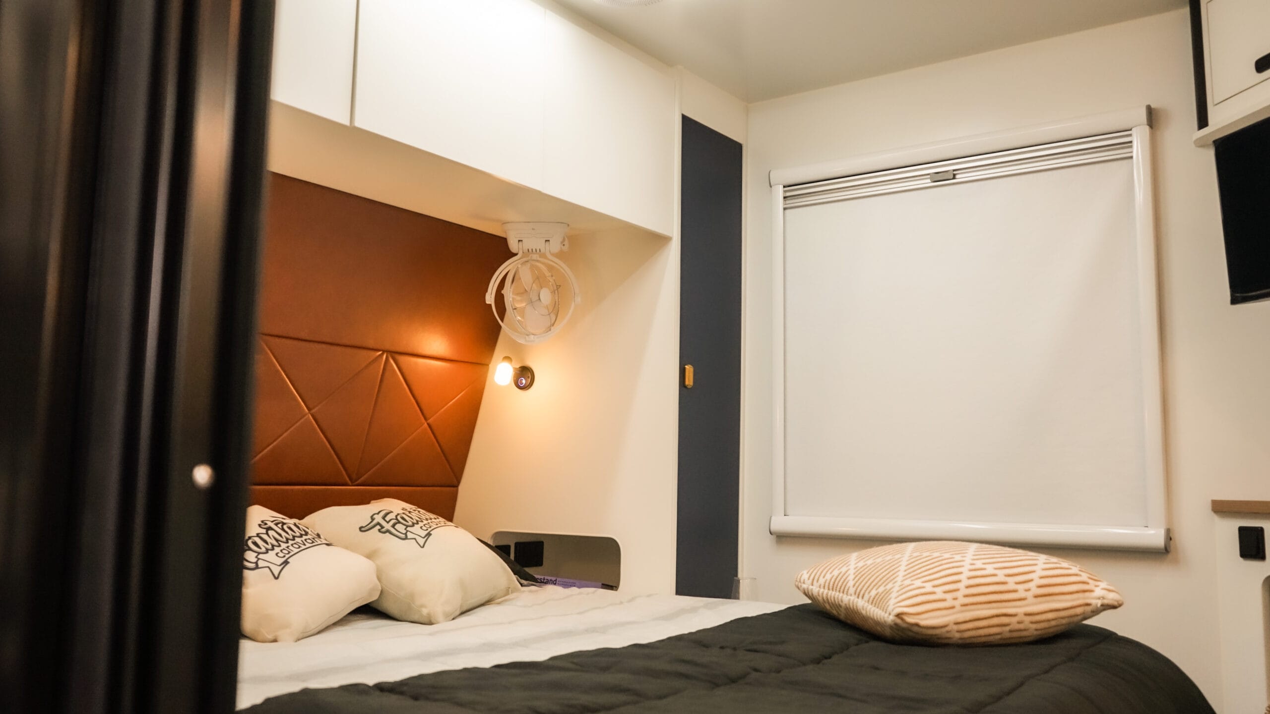 Interior of Fantasy Caravan Horizon-19