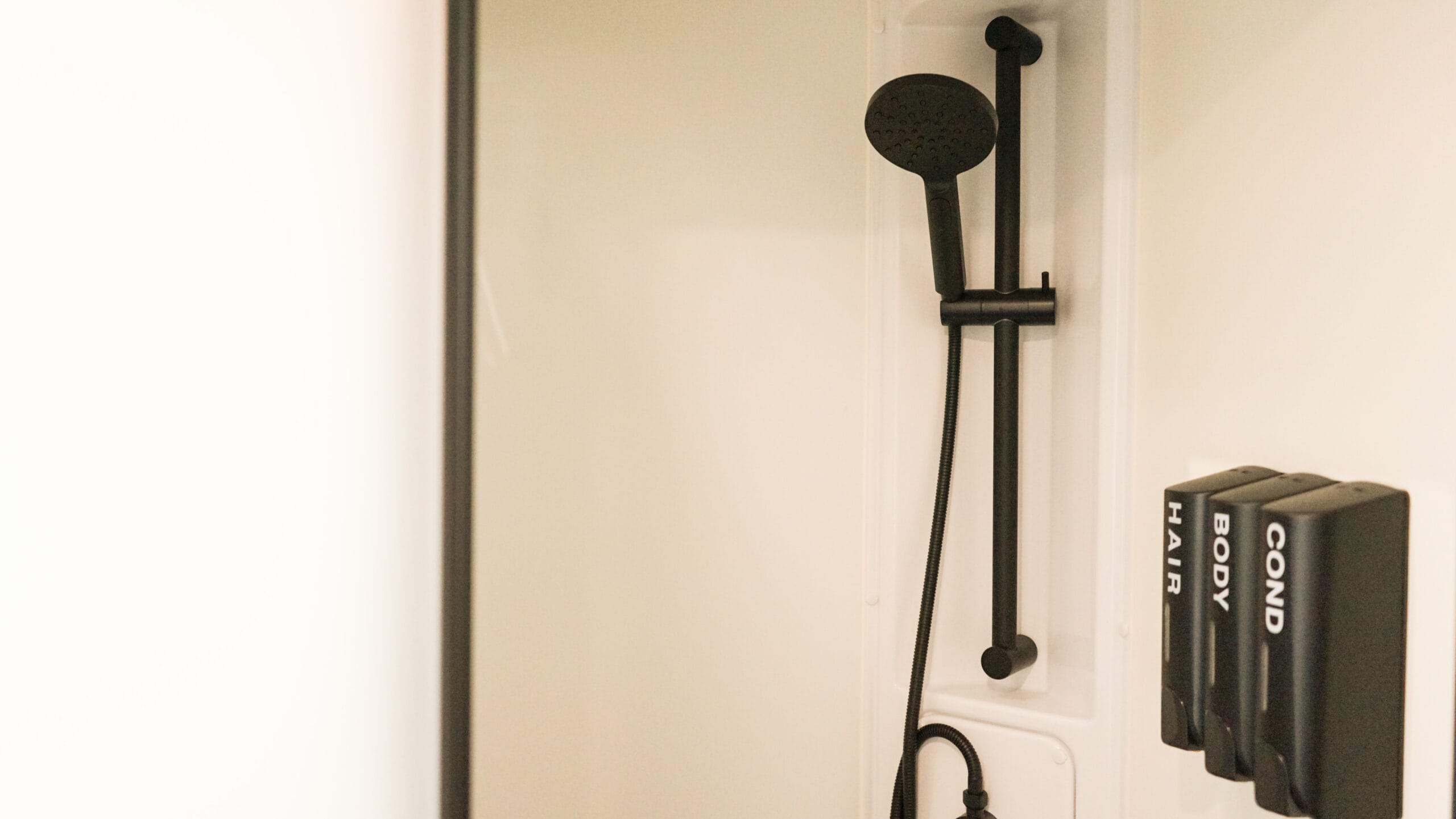 Interior of Fantasy Caravan Horizon-19