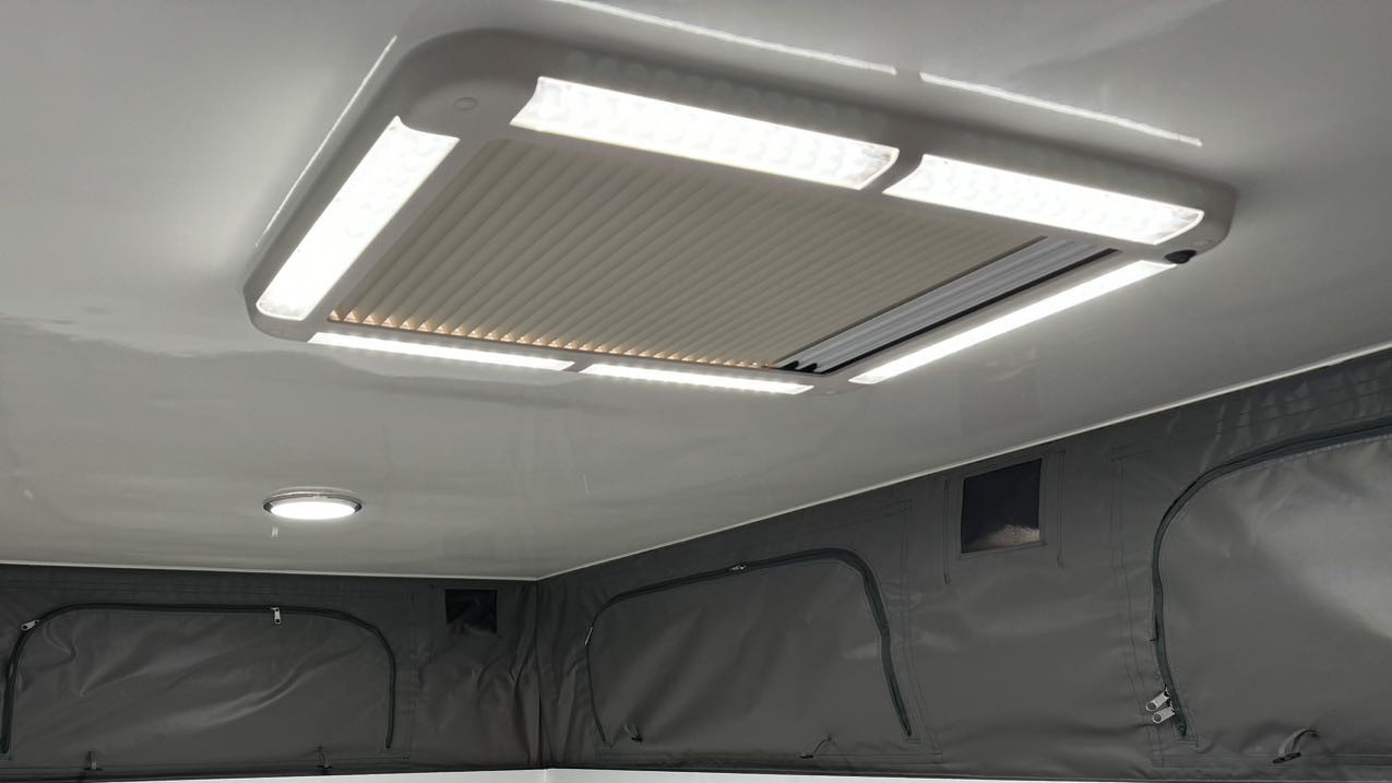 FE 16A skylight